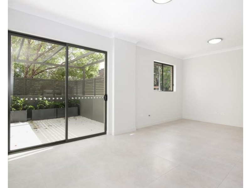 2/4-6 Good Street, Westmead NSW 2145